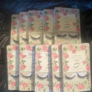 Strip eyelash bundle